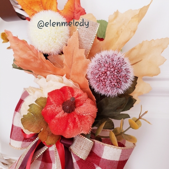 NEW Fall Handmade Wreath - Picture 3 of 7